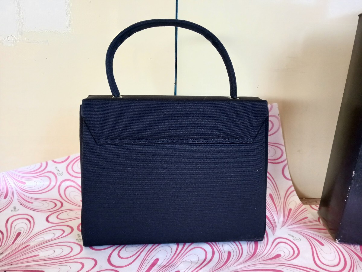 ほぼ未使用 東京IGIN フォーマル バッグ 黒 CB-1006 ブラック 冠婚葬祭 箱付 東京イギン