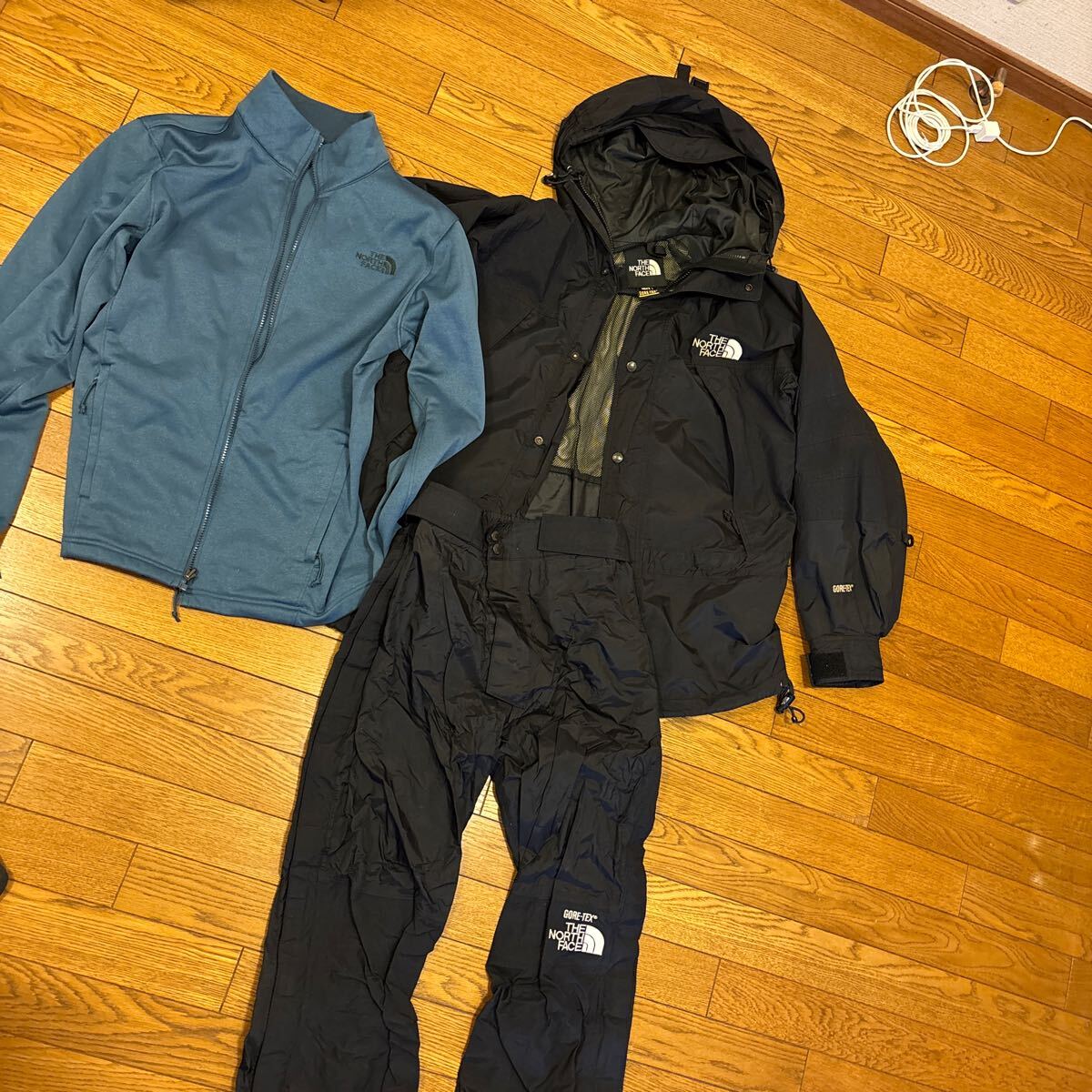 新品 あたえ THE NORTH FACE ノースフェイス シックライン 中綿 新品 あたえ THE NORTH FACE ノースフェイス シックライン 中綿