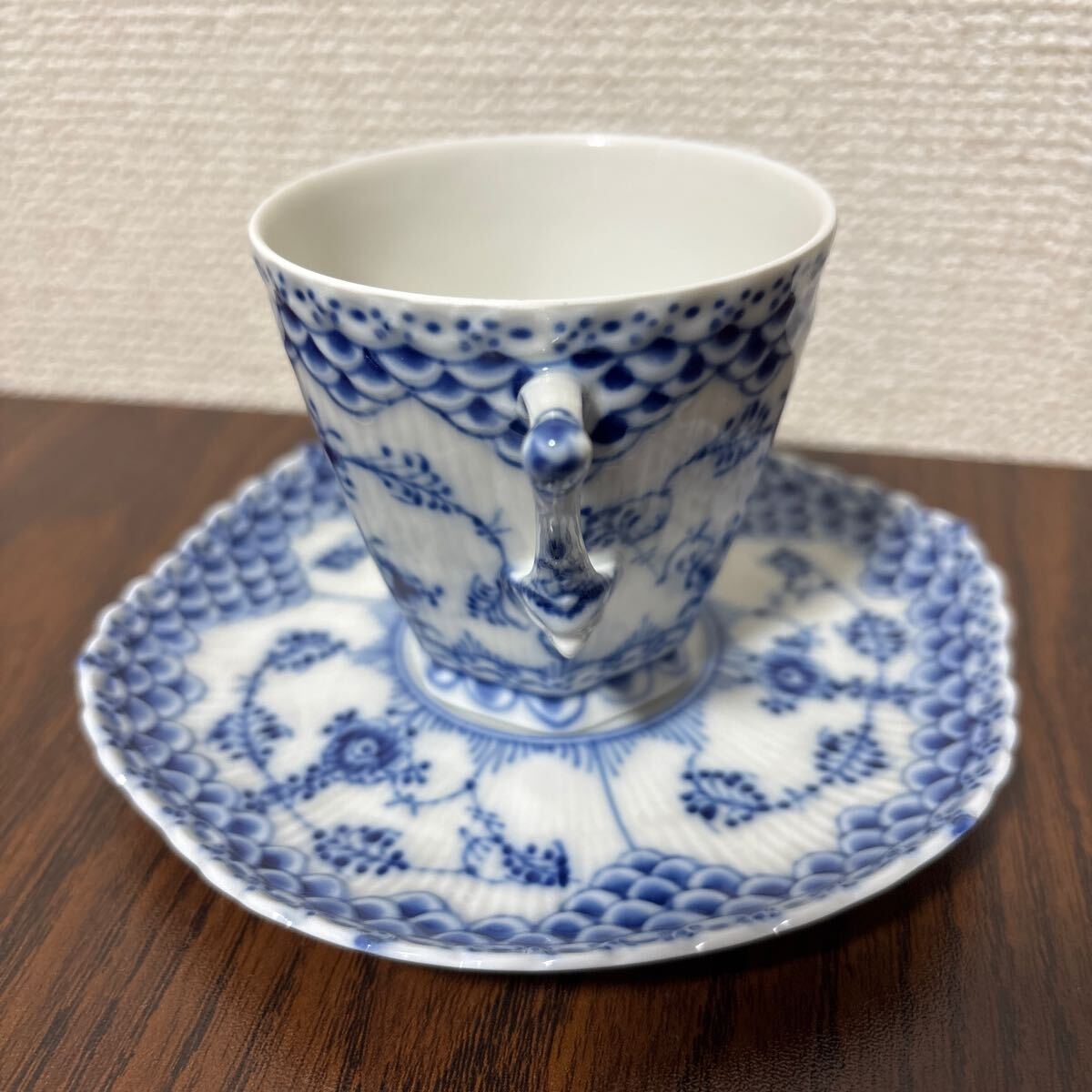 ROYAL COPENHAGEN ロイヤルコペンハーゲン ブルーフルーテッド フルレース顔付　 カップ&ソーサー
