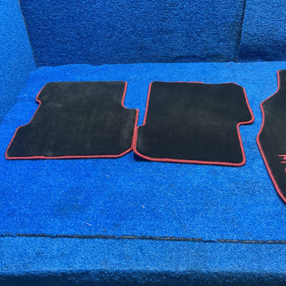 [AK-0025886][E1] H21 アルファロメオ ミト 955 右H G 6MT　『　フロアマット １臺分　セット　』　580246