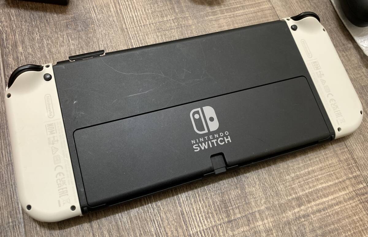 Nintendo Switch 有機ELモデル ホワイト スイッチ Nintendo Switch 有機ELモデル ホワイト スイッチ