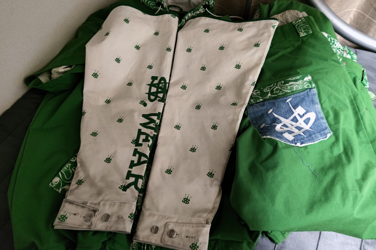 中古 S WEAR S-WEAR S ウェア スノーボード ジャケット スノボ 中古 S WEAR S-WEAR S ウェア スノーボード ジャケット スノボ