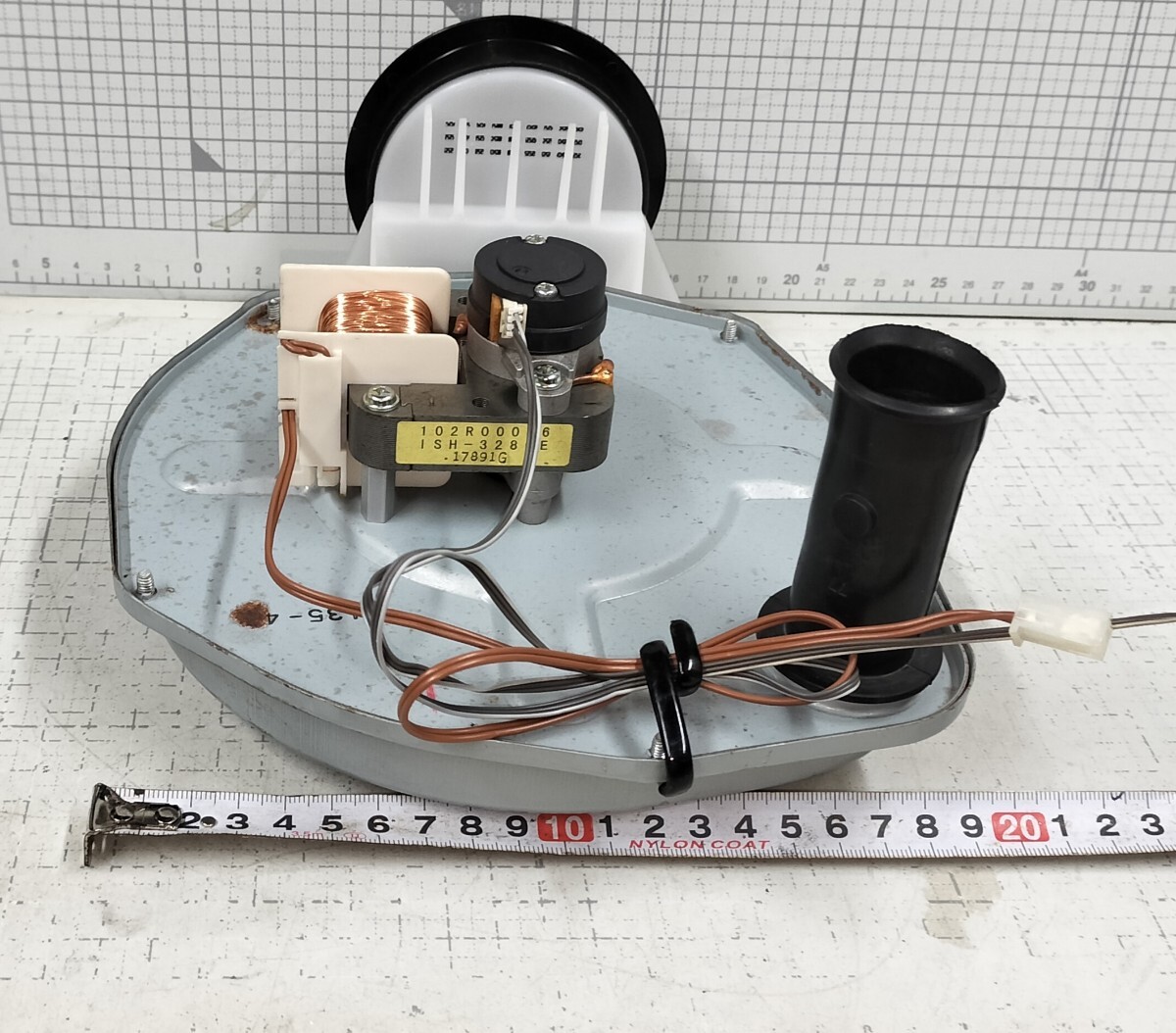 18-コロナ/ファンヒーター/パーツ/部品/燃焼ファン/送風機ファン/100v/102R00066(ISH-3286E)/中古部品