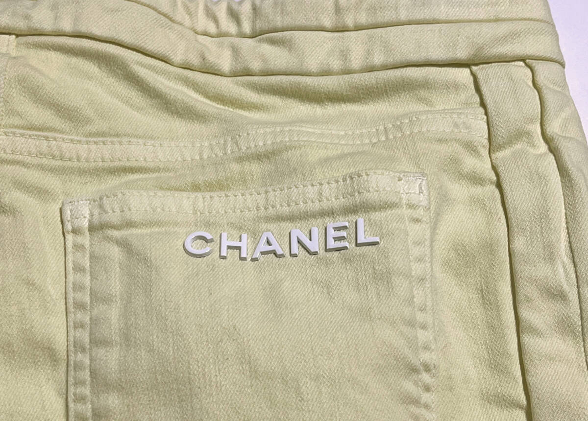 CHANEL цвет брюки цвет Denim желтый Logo брюки 36 P42730V31396
