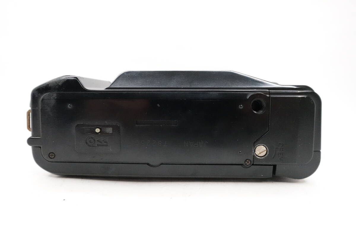 !_* товары повседневного пользования * Kyocera KYOCERA TD Carl Zeiss Tessar T* compact пленочный фотоаппарат * shutter * flash OK* #665