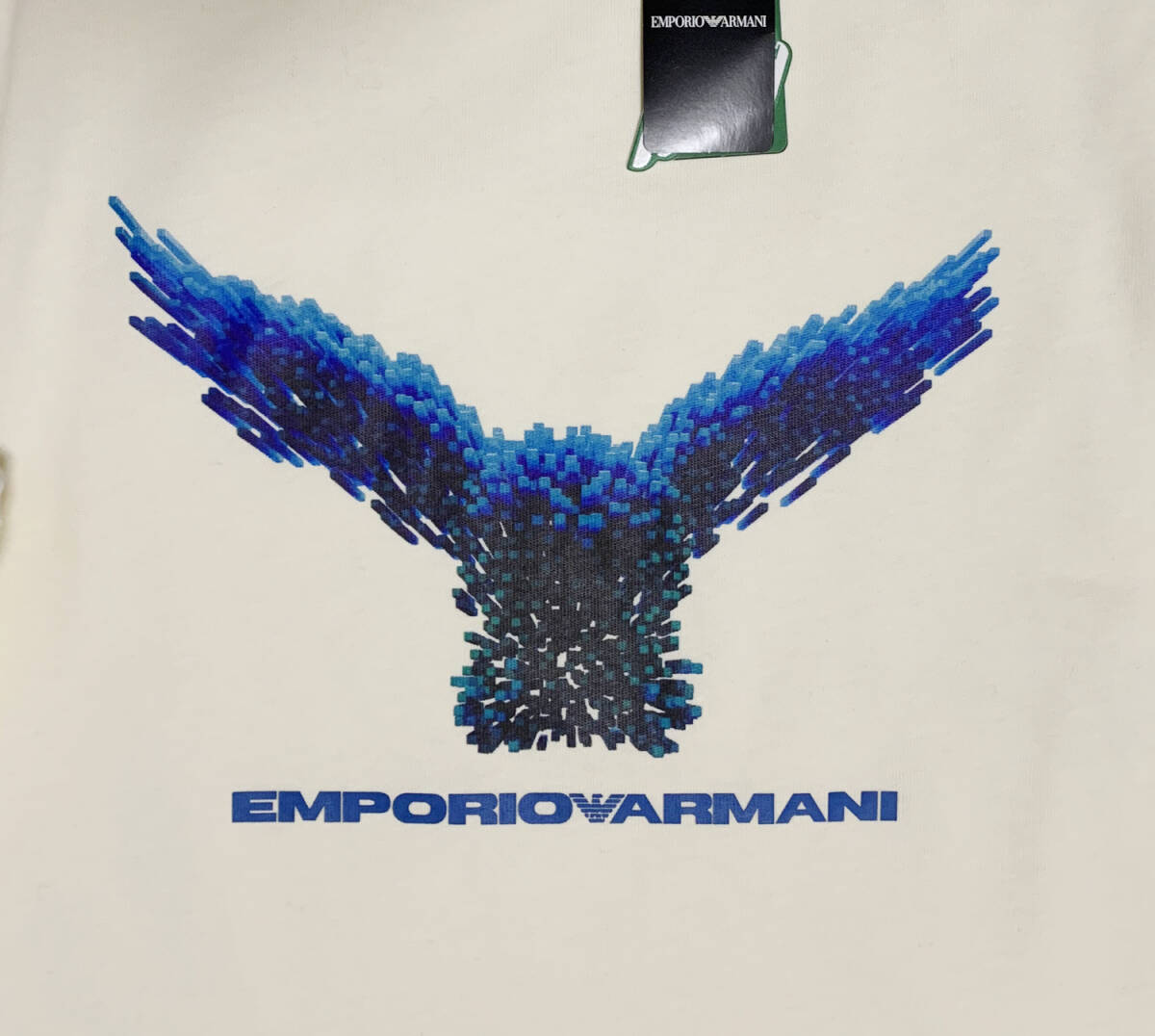 Sale☆エンポリオアルマーニ クールネックトップス グラフィックイーグル EMPORIO ARMANI 