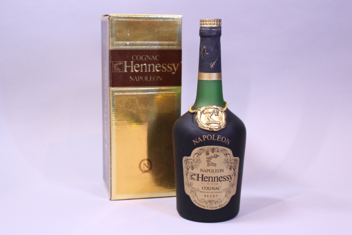 p-2815 未開栓古酒 Hennessy ヘネシー NAPOLEON ナポレオン