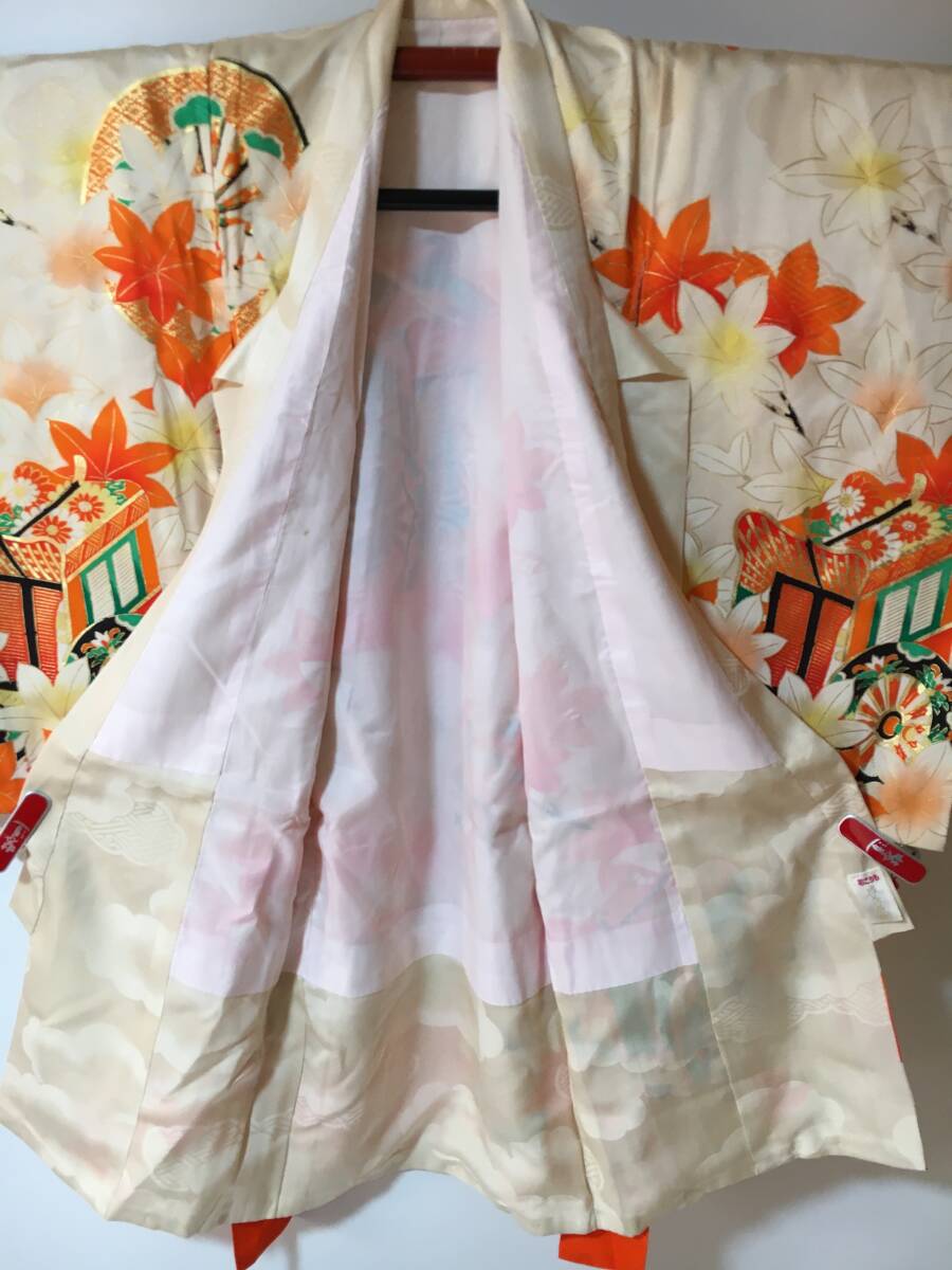 1000円スタート 著物　女の子用　子供用　御所車柄　花柄　扇柄　楓柄　金纟　生地　材料　祝い著　七五三　女児和裝　和服　中古品