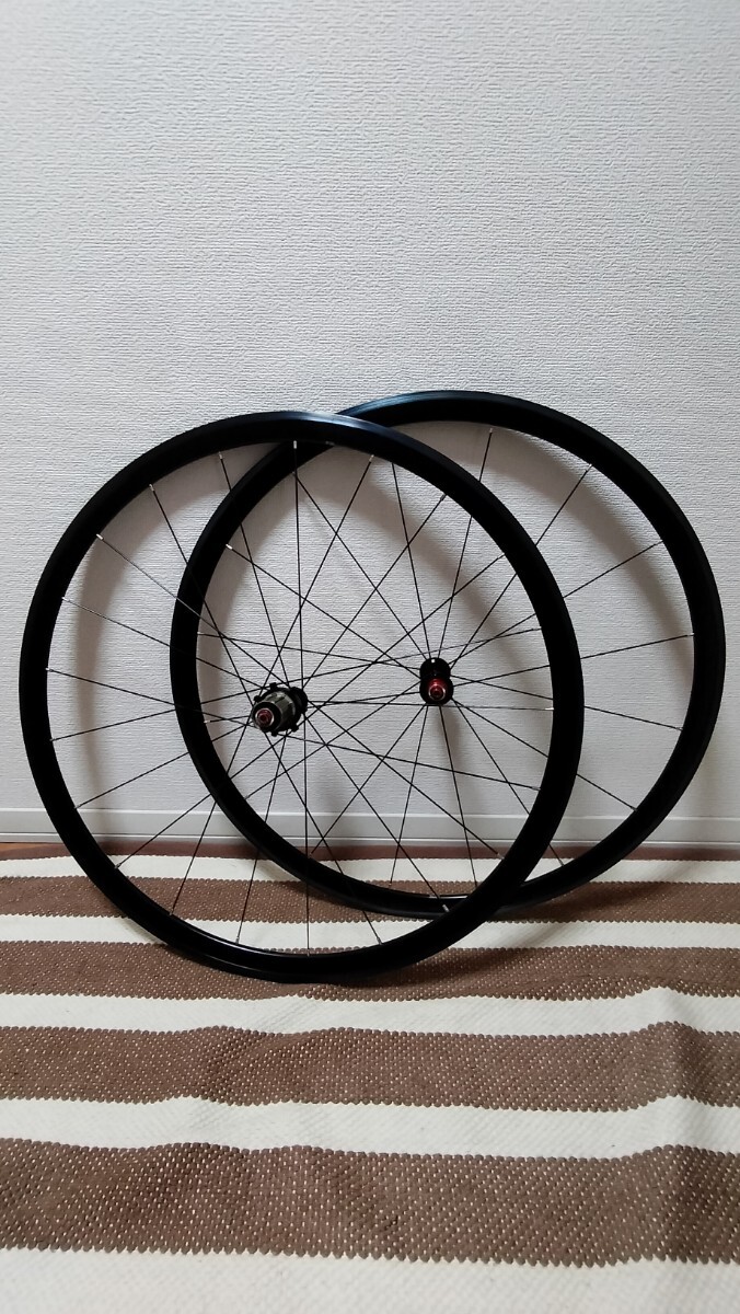 アルミ 軽量クリンチャーホイール前後 700C シマノ11速互換フリー