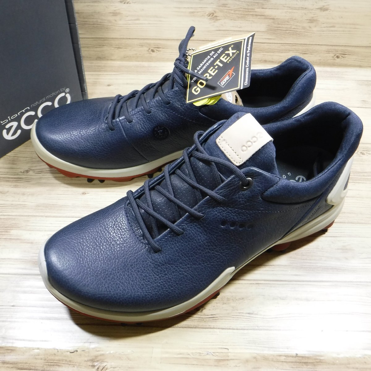 KK835 ECCO エコー 新品 定価36300円 ゴアテックス 搭載 ソフトスパイク 快適軽量 牛革 ゴルフシューズ 26.5 EU42 GORE-TEX ネイビー