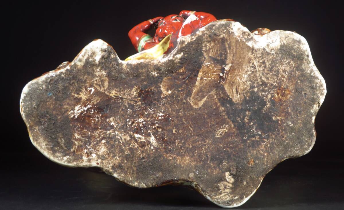 【SAKURAYA】高さ52cmの迫力ある大型作品【九谷焼 古い鐘馗像 置物】細密彫刻 赤鬼 古九谷 金彩 魔除け オブジェ 骨董品 古美術品_画像10