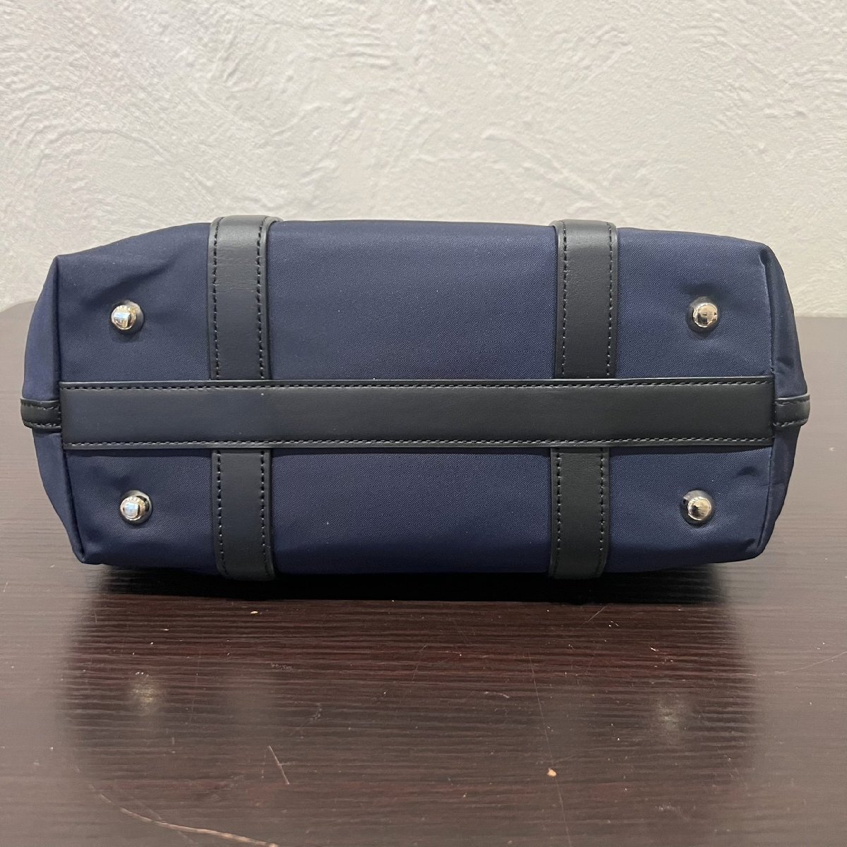 【77】 美品 Paul Smith ポールスミス ハンドバッグ ショルダーバッグ 2WAY 「シティトラベル」 マルチストライプタグ ネイビー系