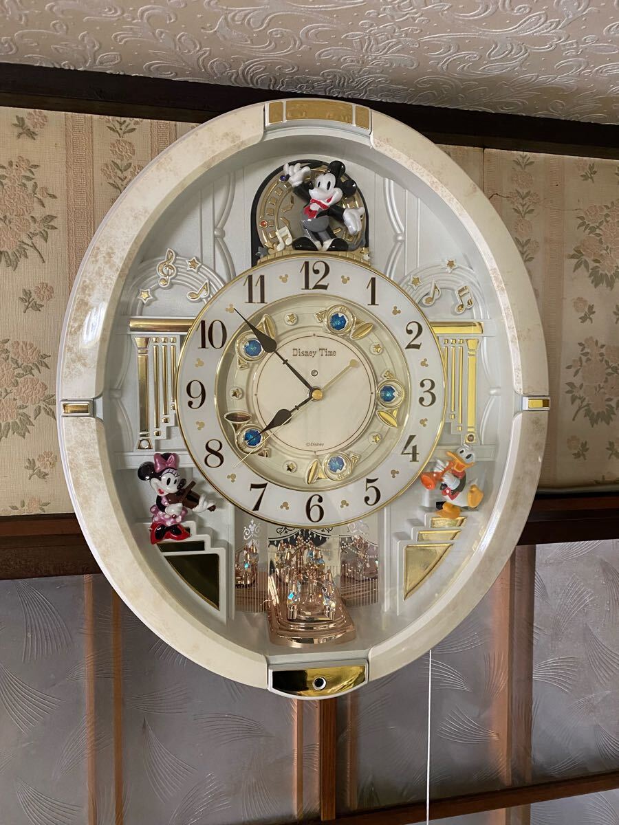SEIKO ディズニー 掛け時計 ミッキー&フレンズ 白マーブル 電波 SEIKO ディズニー 掛け時計 ミッキー&フレンズ 白マーブル 電波