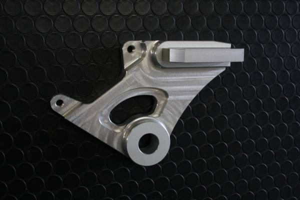 TZR250R 3XV RSP SPR用　ブレンボカニリアキャリパーサポート