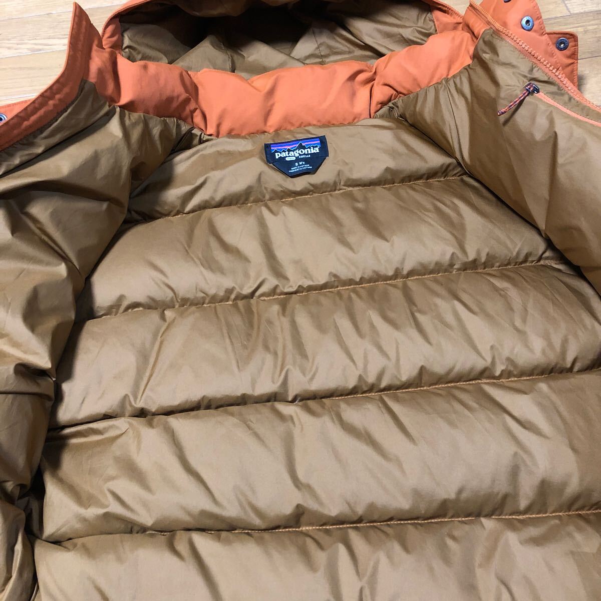 古着 パタゴニア Patagonia ダウンセーターフーディ 84700FA13 古着 パタゴニア Patagonia ダウンセーターフーディ 84700FA13