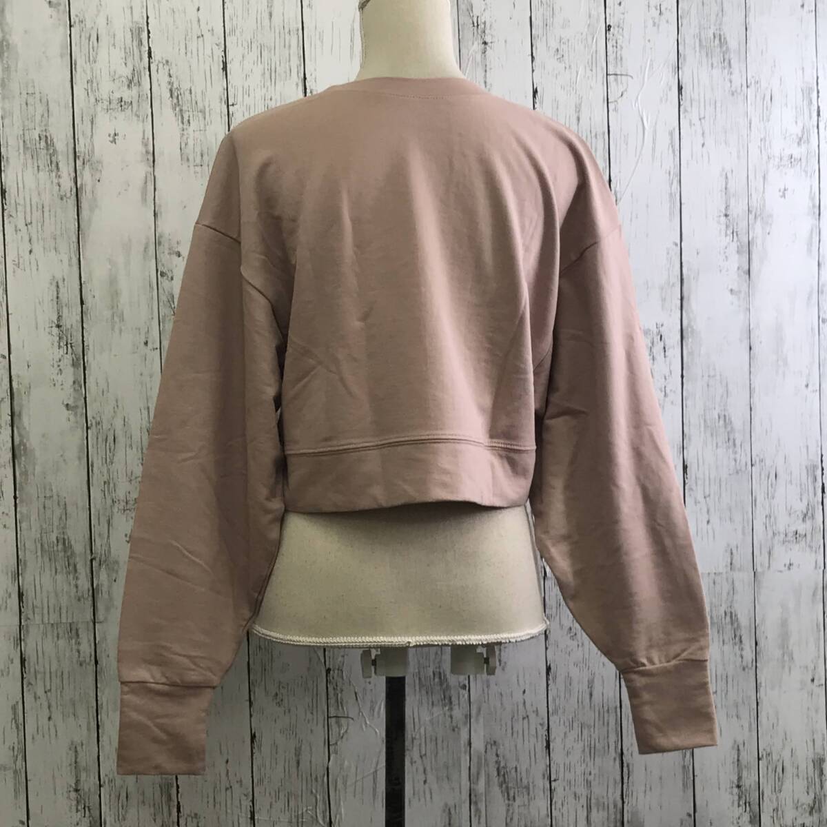 N.Natural Beauty Basic エヌ ナチュラルビューティーベーシック　クロップド トレーナー Mサイズ　スモークピンク　S5.11-339　USED