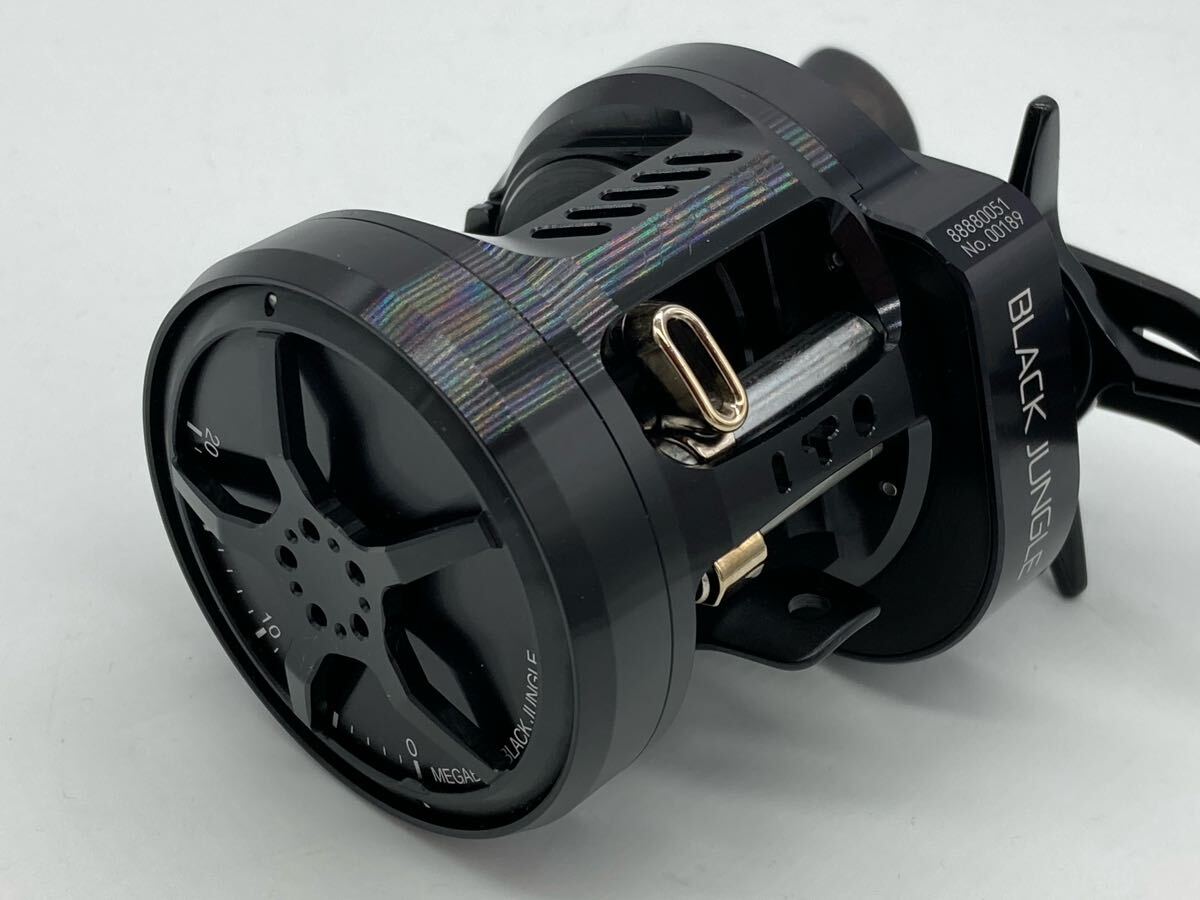 美品 メガバス ブラック ジャングル 左巻き Megabass BLACK 美品 メガバス ブラック ジャングル 左巻き Megabass BLACK