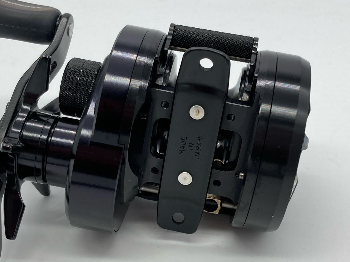 美品 メガバス ブラック ジャングル 左巻き Megabass BLACK 美品 メガバス ブラック ジャングル 左巻き Megabass BLACK