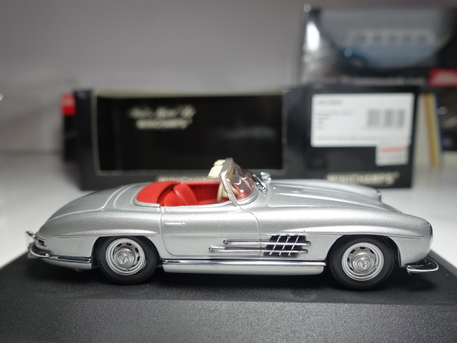 メルセデスベンツ　300SL ROADSTER 1959　Silver　1/43　MINICHAMPS　ミニチャンプス 　Benz 