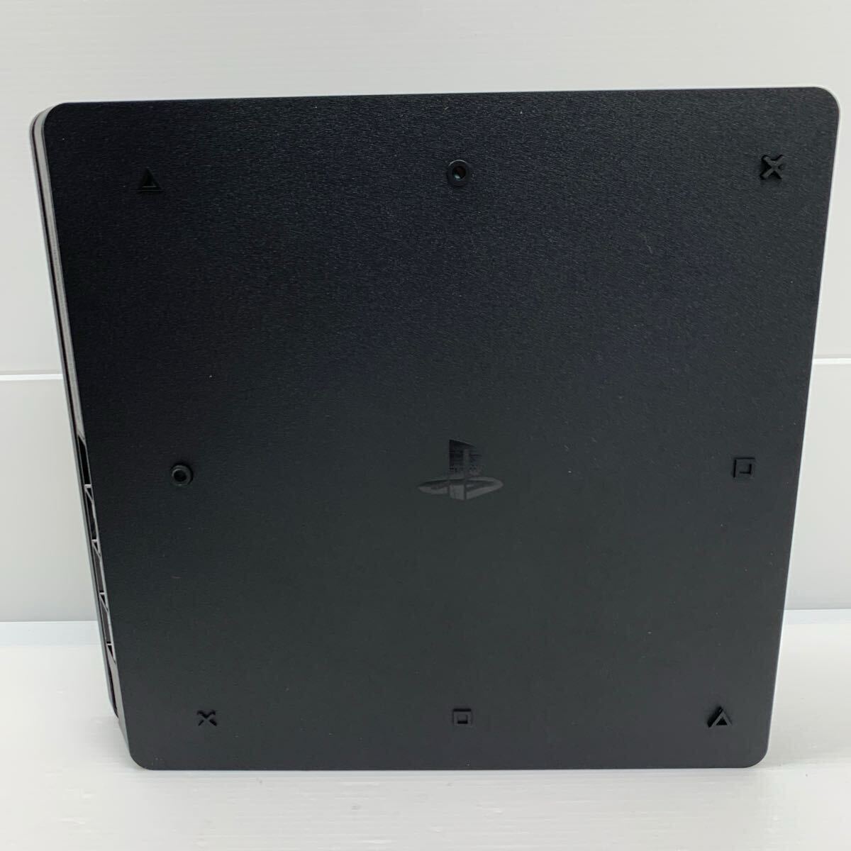 1円スタート FW11.52 プレステ4本体 CUH-2200A 美品 HDD 封印 1円スタート FW11.52 プレステ4本体 CUH-2200A 美品 HDD 封印