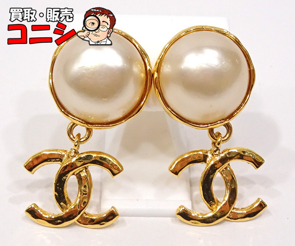 【質(zhì)コニシ】【CHANEL/シャネル】ヴィンテージ イヤリング 93/A フェイクパール GP ゴールドカラー 箱付き【送料込み】k1252y