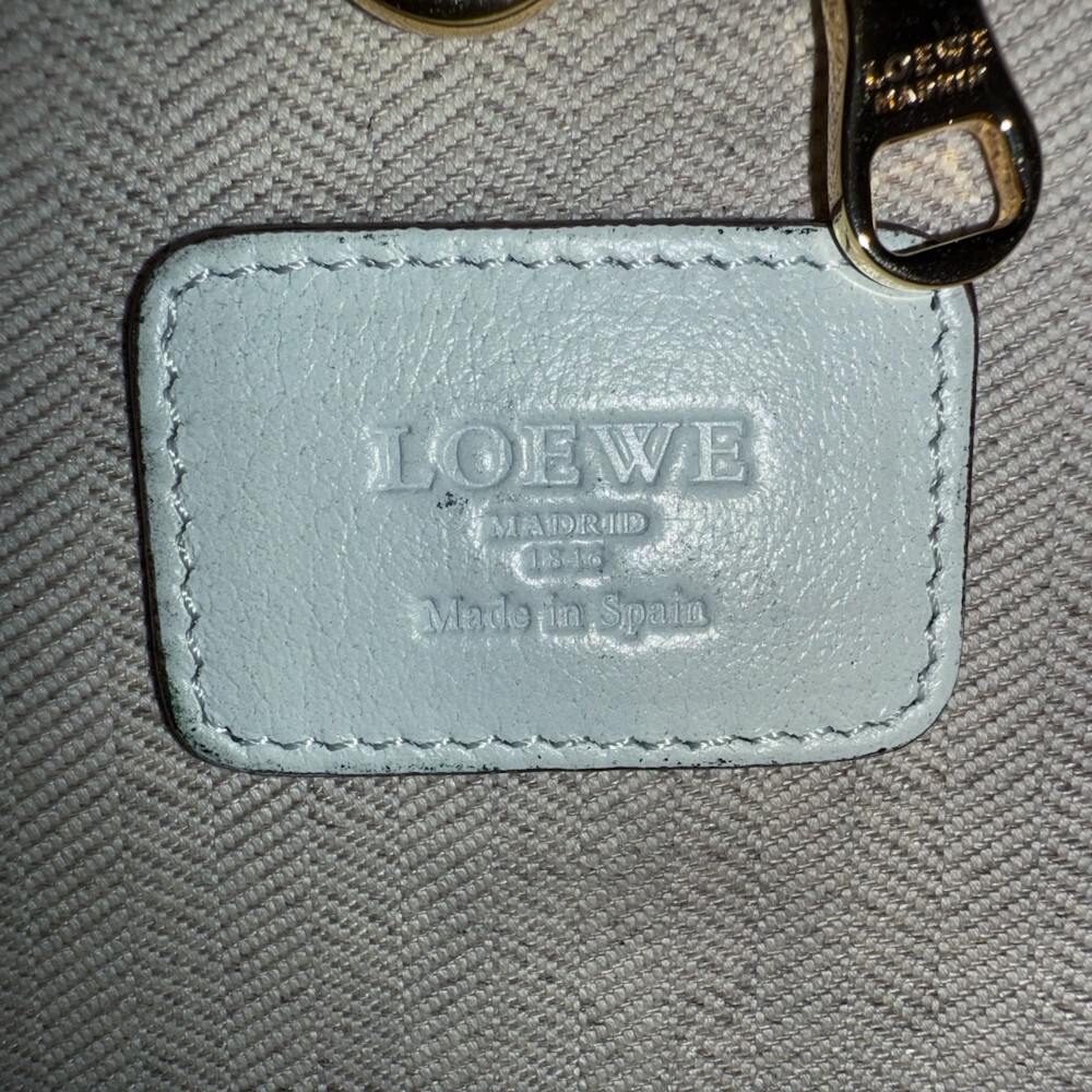 1円□新品同様□最高級ライン□型崩れ無し□LOEWE ロエベ 型押し 1円□新品同様□最高級ライン□型崩れ無し□LOEWE ロエベ 型押し