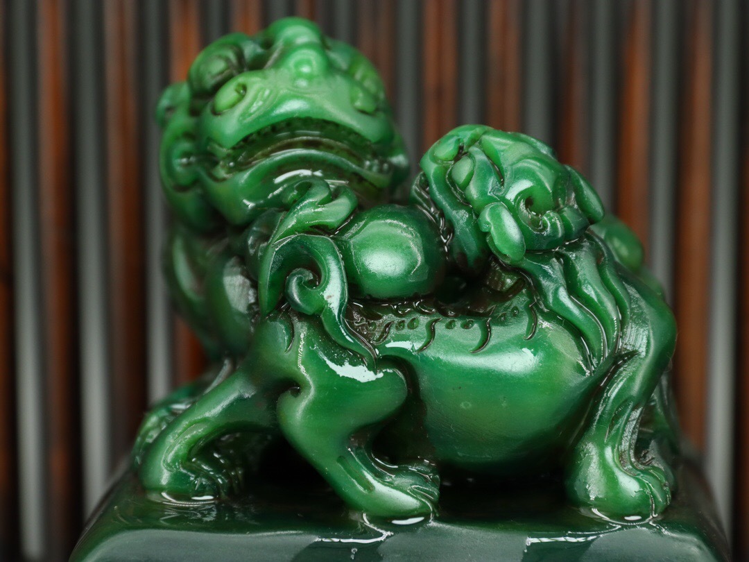 古印材 緑色 ▽鴻▽ 寿山石 綠田黄石 細密彫 瑞獣印章 置物 古賞物 中国