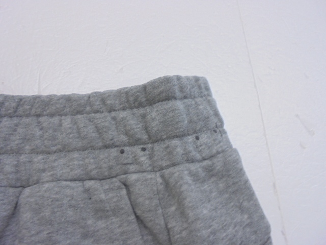 【KCM】Z-puma-449-160★展示品【PUMA/プーマ】ジュニア　スウェット ハーフパンツ　582690-03　Mグレーヘザー　サイズ 160_画像3