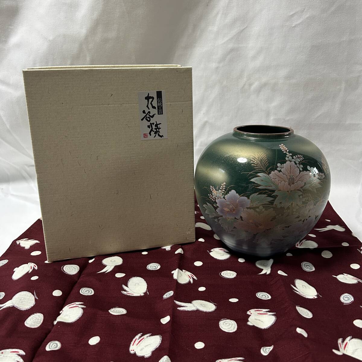1円スタート◇290】壺 九谷焼 伝統工芸 花 色絵 整理品 蔵出し 1円スタート◇290】壺 九谷焼 伝統工芸 花 色絵 整理品 蔵出し