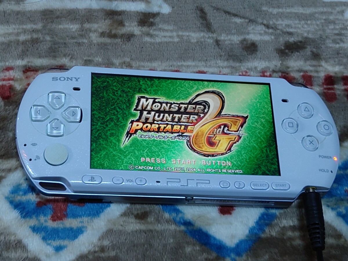 PSP 3000 本体 充電器 バッテリー メモリースティック