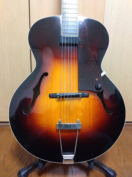 Yahoo!オークション - The Loar LH-600-VS アーチトップ・ピック