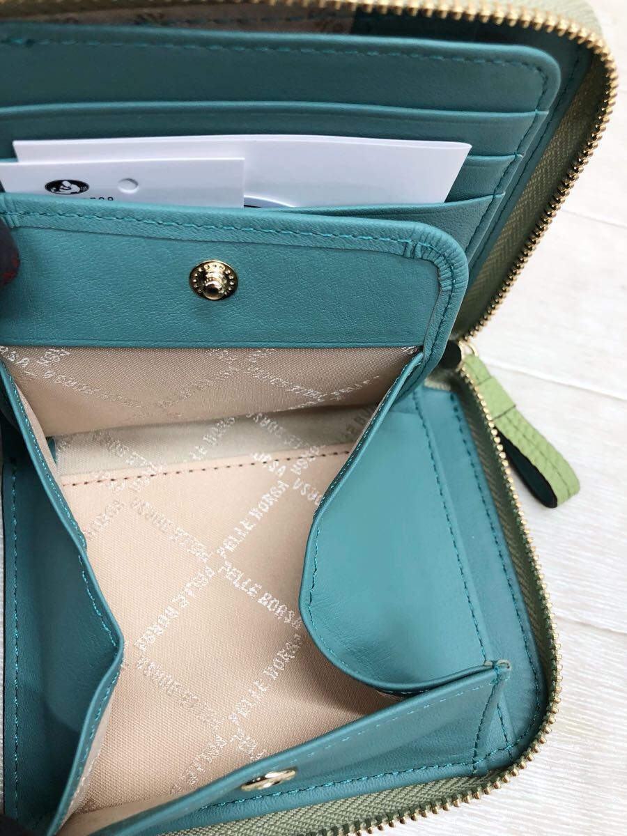 M3〓 箱付き PELLE BORSA ペレボルサ 二つ折り財布 レディース M3〓 箱付き PELLE BORSA ペレボルサ 二つ折り財布 レディース