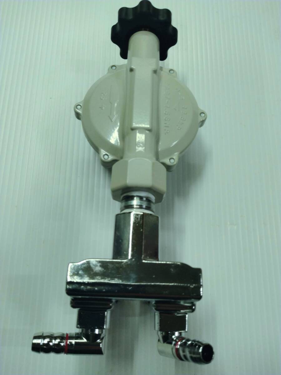新品 未使用8k容器 ボンベ 2口元栓付き LPG LPガス 調整器 新品 未使用8k容器 ボンベ 2口元栓付き LPG LPガス 調整器