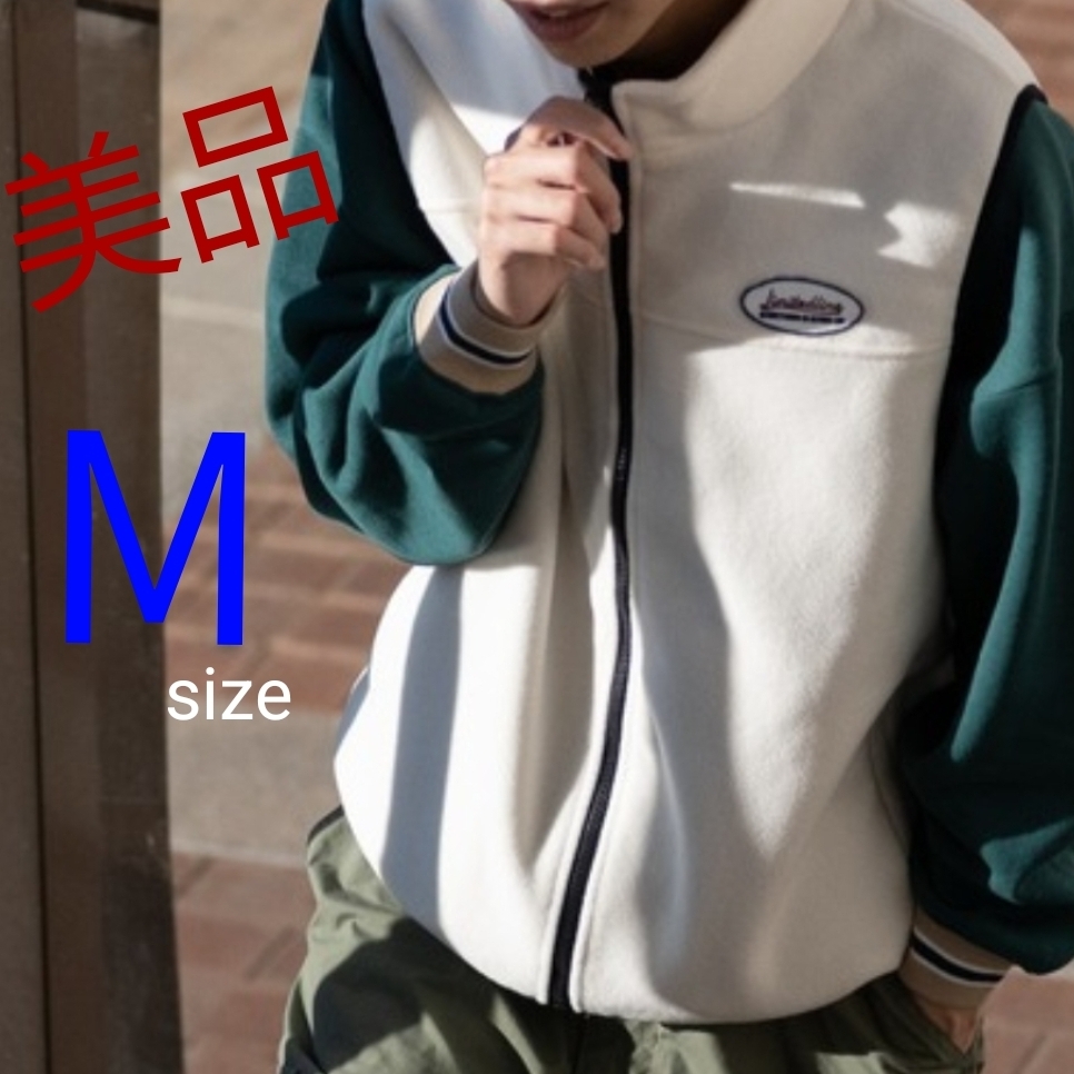 t3美品★Mサイズ★送料無料★リミテッド・ラインナイーブマジック 5940円★中綿入りフリース ハイネック フルジップベスト 白色 男女兼用
