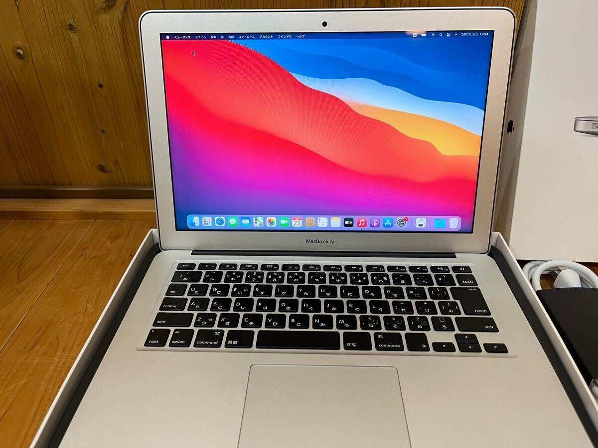 APPLE MacBook Air MQD32J/A 8GB 128GB 2019/01購入 使用年数少 APPLE MacBook Air MQD32J/A 8GB 128GB 2019/01購入 使用年数少