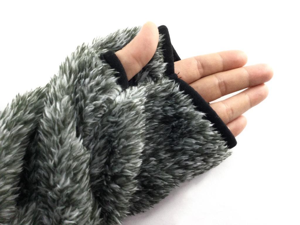 3WAY 著る毛布 あったかふわもこ クッションになる仕様 ボア素材 ゆったりシルエット 大きいサイズ 3L～5L グレー系 冬
