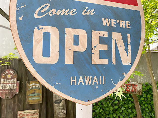 ハワイの道路標識　ウッドサイン?。–ome in We'er OPEN）　■　アメリカン雑貨　アメリカ雑貨