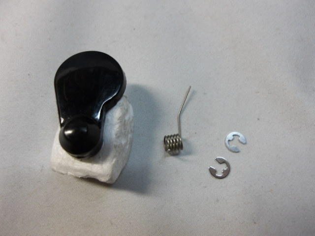 旧CB400Four、350Four等、拘りの旧CB系純正シートロック用キーシャッター蓋再販開始 カスタムパラノイア製