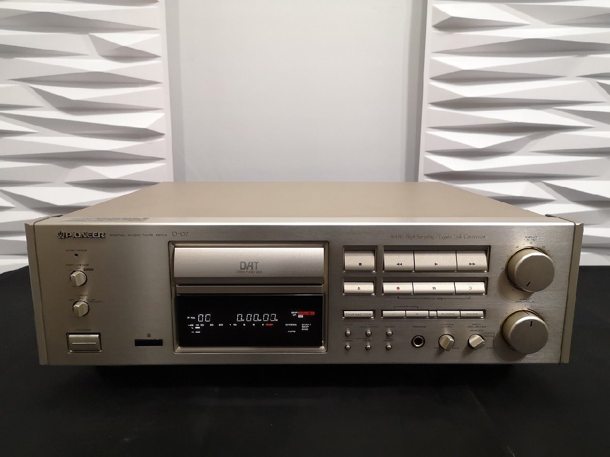 ◆大感謝祭!!◆整備済3か月保証リモコン付◆Pioneer D-07/d07 96kHz ハイサンプリング DATデッキ?パイオニア◆純正◆下取歓迎 m0o8400