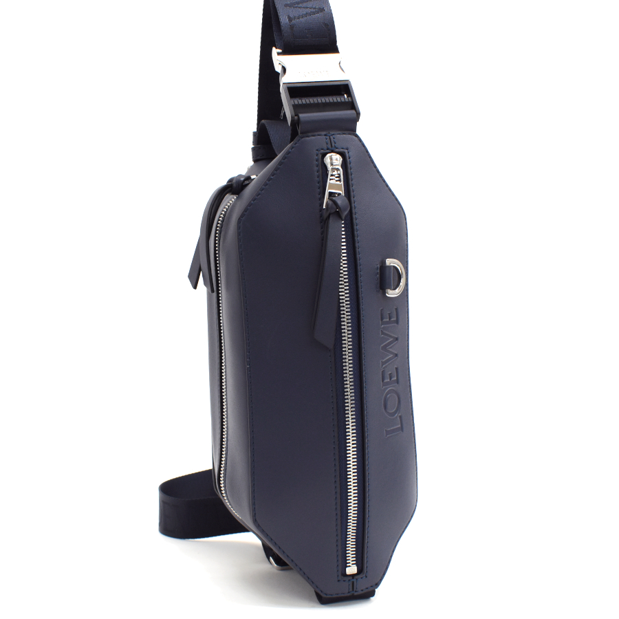 ロエベ ボディバッグ スリングバッグ コンバーチブルスリング B777NCNX01 レザー ネイビー LOEWE
