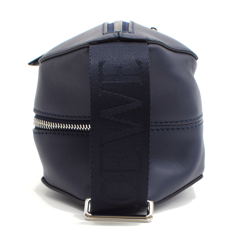 ロエベ ボディバッグ スリングバッグ コンバーチブルスリング B777NCNX01 レザー ネイビー LOEWE