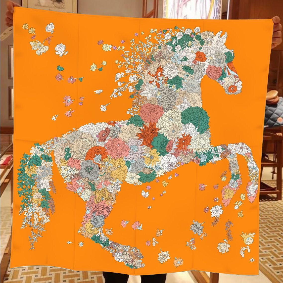 今季春上質上品大判シルクスカーフ　UV対策　ヘッドスカーフ 90×90cm プリント 総柄 335