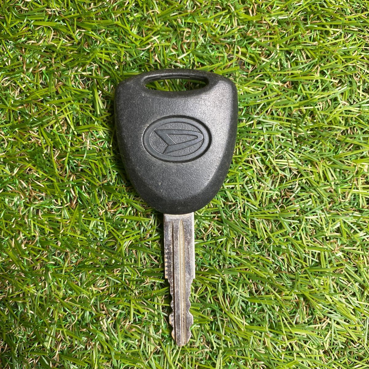  бесплатная доставка Daihatsu оригинальный дистанционный ключ дистанционный пульт 2bo tang re- кнопка рабочее состояние подтверждено красный лампа клик чувство иметь Move Mira e:S и т.п. *2262