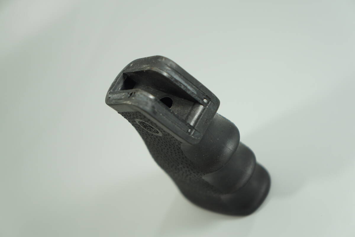 6650円 実物 旧型HOGUE グリップ ラバーグリップ HK416 M4 AR15 6650円 実物 旧型HOGUE グリップ ラバーグリップ HK416 M4 AR15