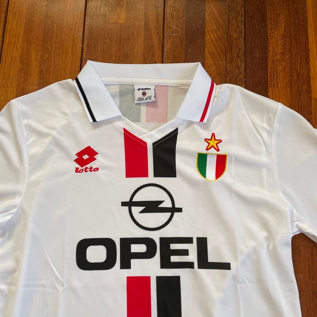 イタリア 代表 lotto ロット ACミラン 美品 ユニフォーム イタリア 代表 lotto ロット ACミラン 美品 ユニフォーム
