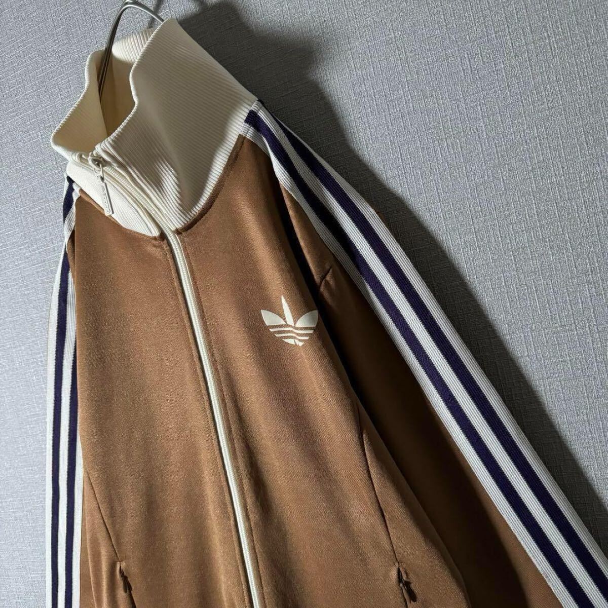 美品 希少XL アディダス adidas ワンポイントロゴ リブライン 美品 希少XL アディダス adidas ワンポイントロゴ リブライン