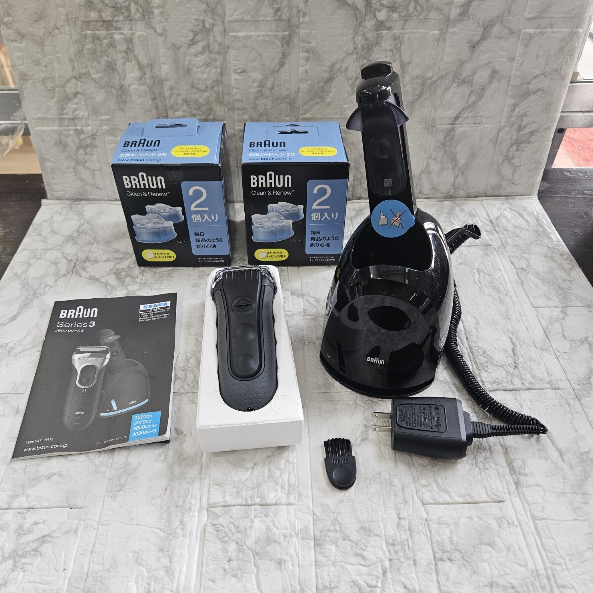 【美品】 BRAUN　 電気シェーバー　　Series3　 髭剃り シェーバー 　中古　コレクション　