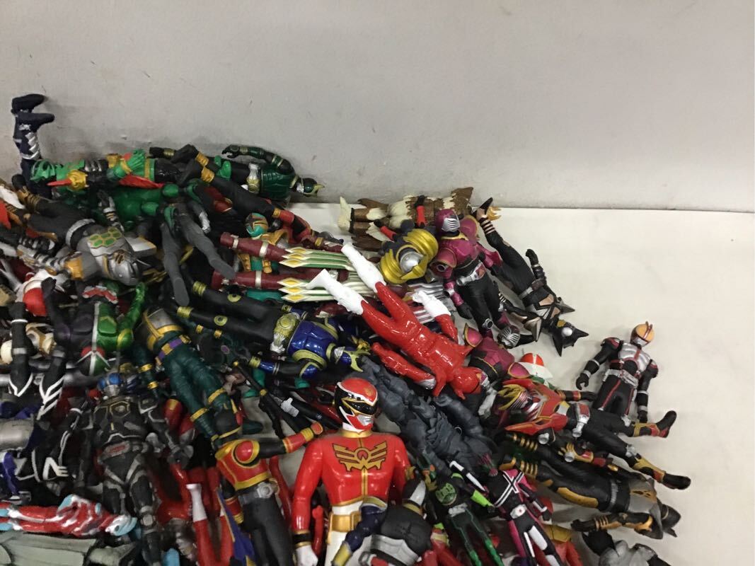 1円〜 同梱不可 ジャンク 仮面ライダーファイズ、龍騎 1円〜 同梱不可 ジャンク 仮面ライダーファイズ、龍騎