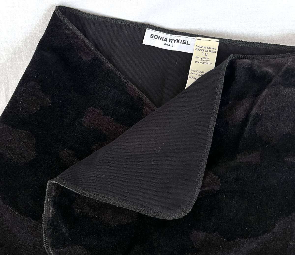 美品 SONIA RYKIEL ソニアリキエル 中綿入り マフラー 黒 迷彩 ベルベット ストール 厚手 P953_画像4