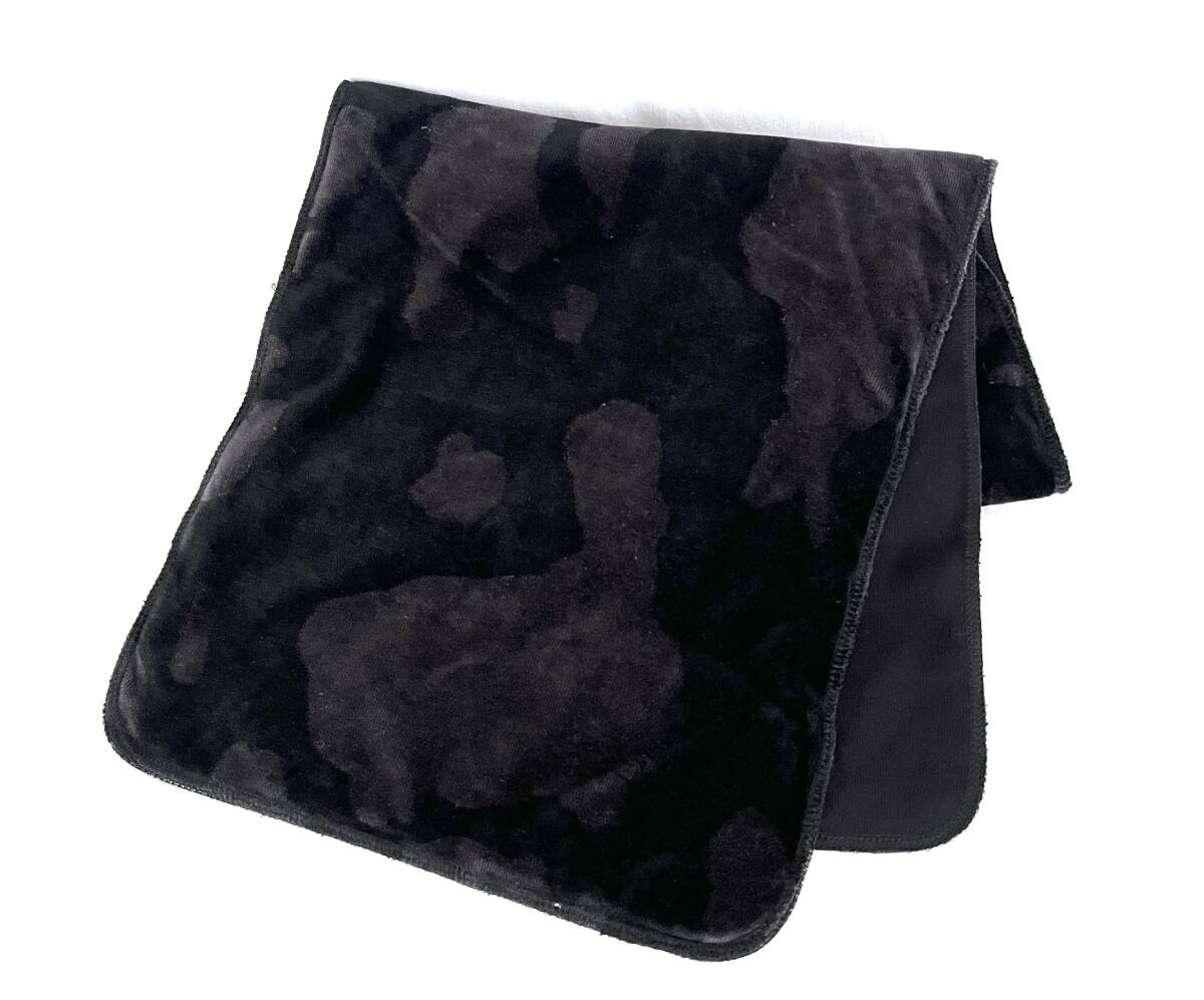 美品 SONIA RYKIEL ソニアリキエル 中綿入り マフラー 黒 迷彩 ベルベット ストール 厚手 P953_画像2